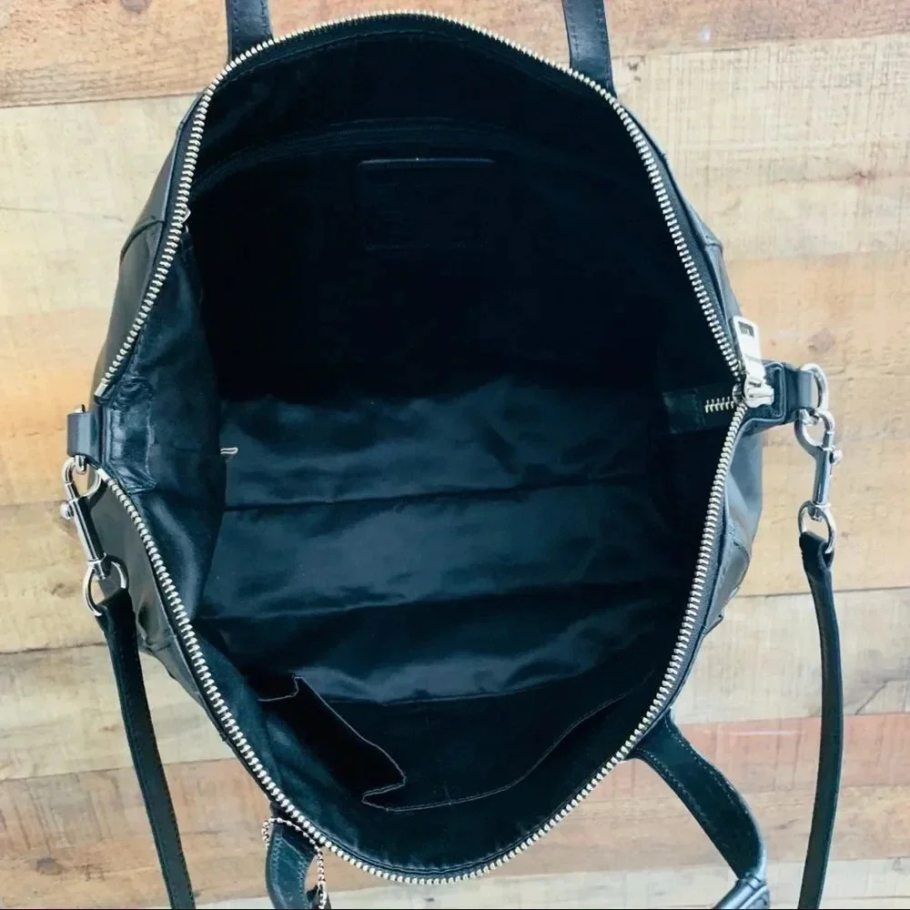 Coach leather purse - Picture 6 of 8